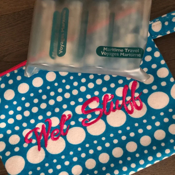 Wet Stuff Zippered Terry Bag + 4 Travel Storage Plastic  Bottles Sz OS NWOT - Picture 2 of 5